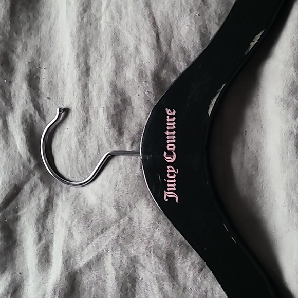 EUC Juicy Couture 2 hanger set - Picture 9 of 13